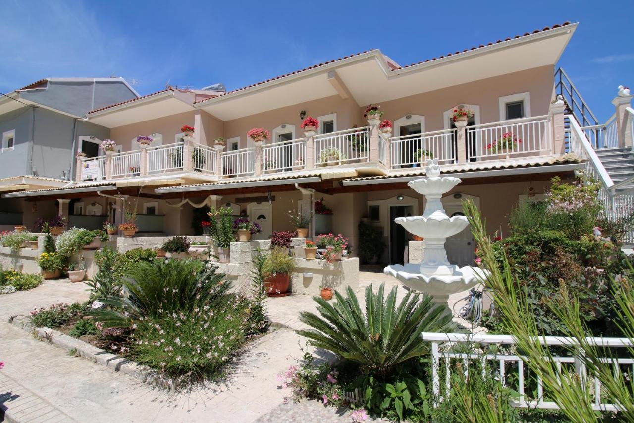 Santa Barbara Lakis Apartments Perivólion Exteriér fotografie