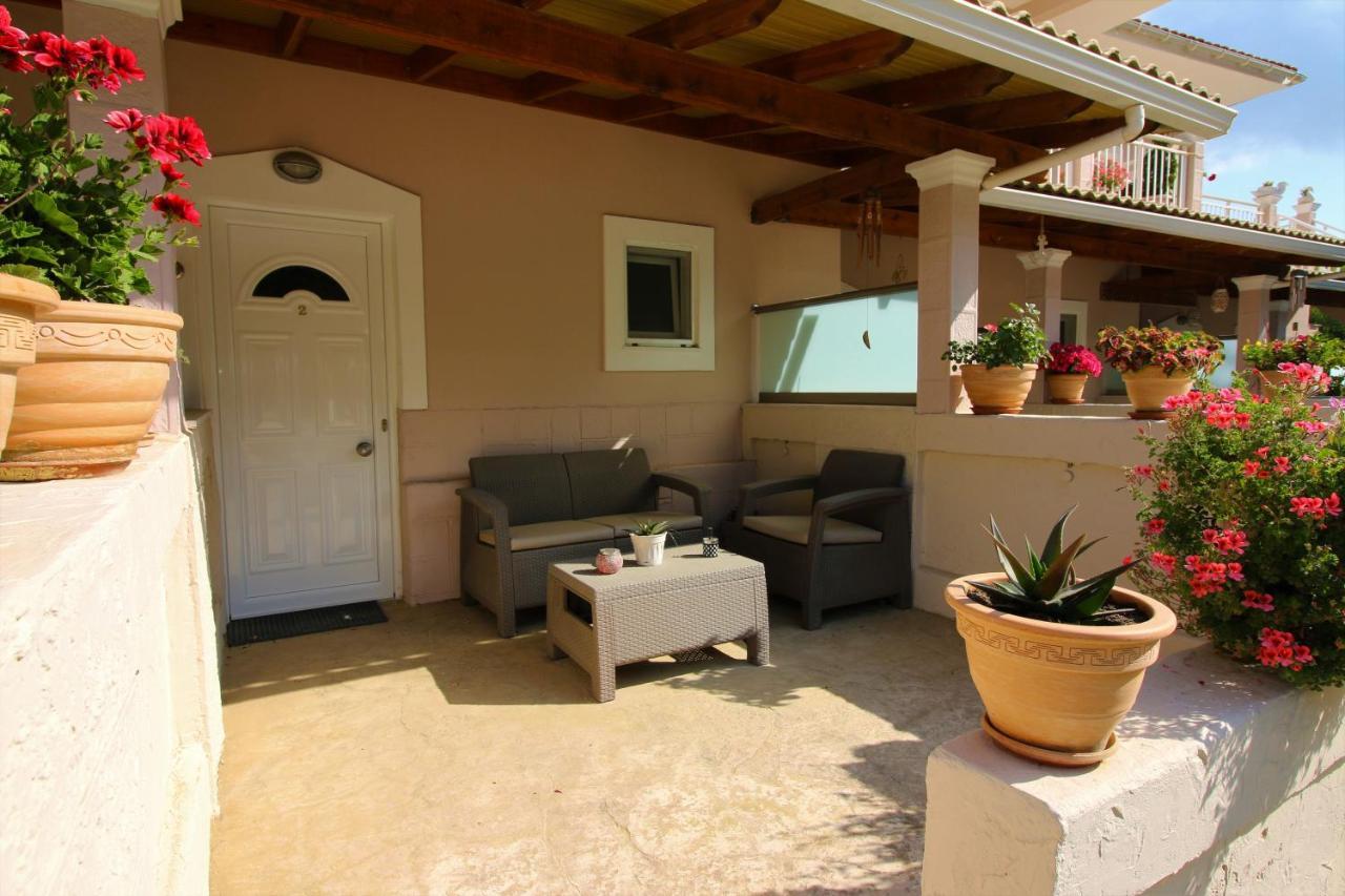 Santa Barbara Lakis Apartments Perivólion Exteriér fotografie